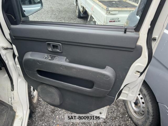 Daihatsu HIJET CARGO 2014-07 7358058-11