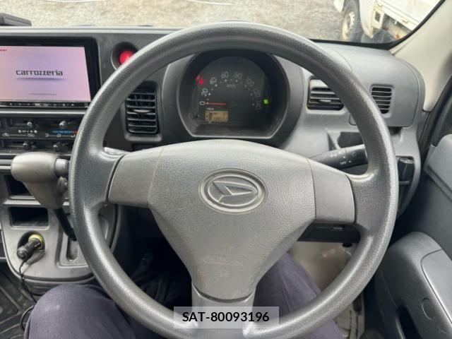 Daihatsu HIJET CARGO 2014-07 7358058-17