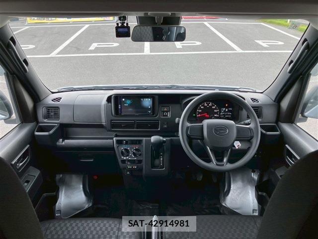 Daihatsu HIJET CARGO 2022-05 7392341-9