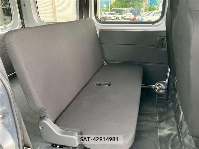 Daihatsu HIJET CARGO 2022-05 7392341-11