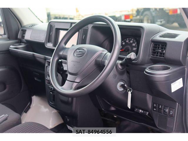 Daihatsu HIJET CARGO 2022-04 7392339-10