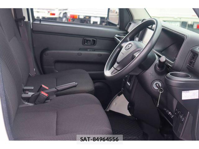 Daihatsu HIJET CARGO 2022-04 7392339-11