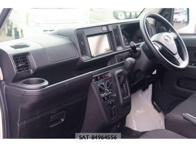 Daihatsu HIJET CARGO 2022-04 7392339-17