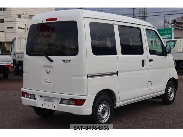 Daihatsu HIJET CARGO 2022-04 7392339-4
