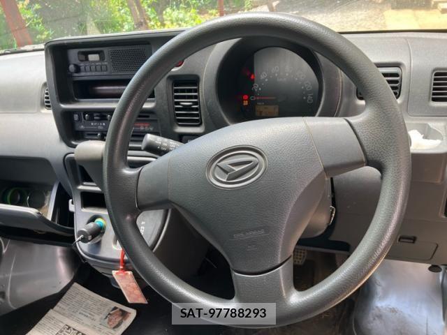 Daihatsu HIJET CARGO 2015-12 7392343-19