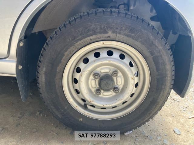 Daihatsu HIJET CARGO 2015-12 7392343-5