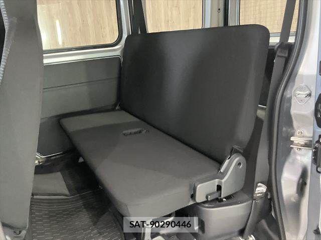 Daihatsu HIJET CARGO 2023-11 7500861-28