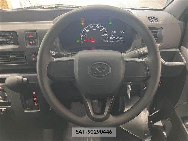 Daihatsu HIJET CARGO 2023-11 7500861-7