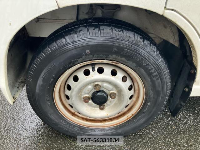 Daihatsu HIJET CARGO 2015-04 7562223-7