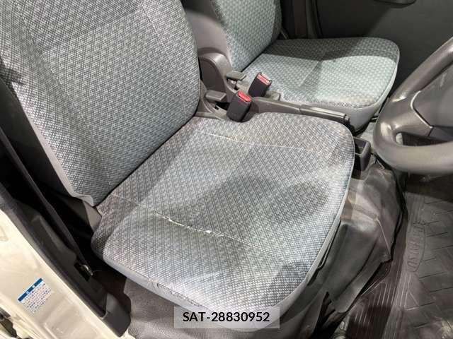 Daihatsu HIJET CARGO 2014-06 7723988-11