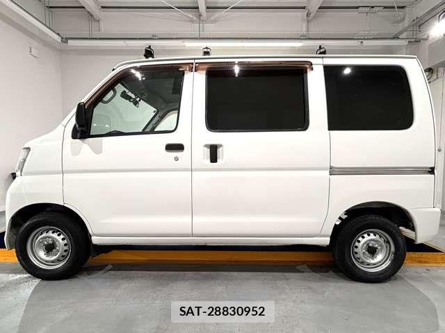 Daihatsu HIJET CARGO 2014-06 7723988-4