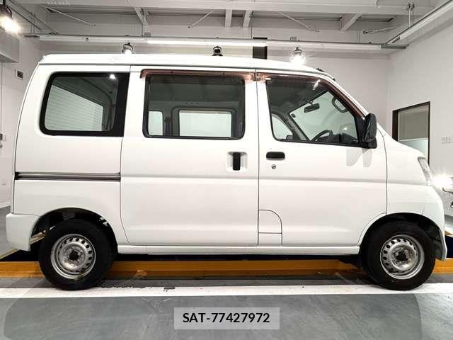 Daihatsu HIJET CARGO 2016-06 7723989-8