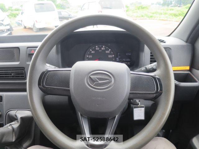 Daihatsu HIJET CARGO 2022-07 7902701-11