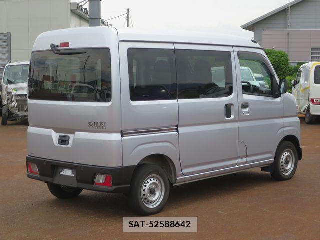 Daihatsu HIJET CARGO 2022-07 7902701-2