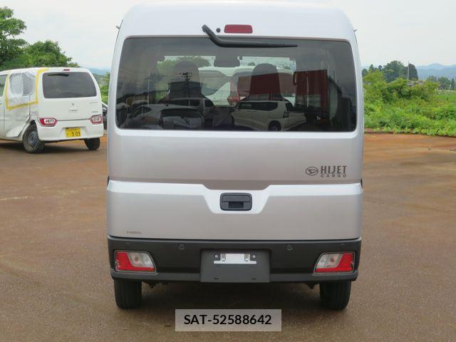 Daihatsu HIJET CARGO 2022-07 7902701-3