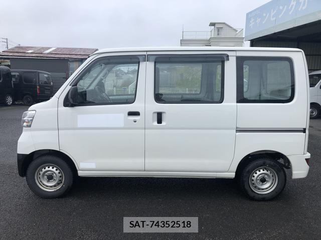 Daihatsu HIJET CARGO 2018-05 7979433-4
