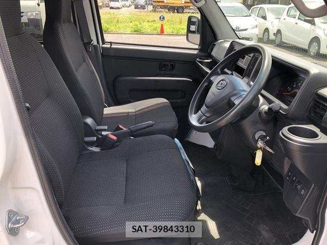 Daihatsu HIJET CARGO 2020-04 7979437-9