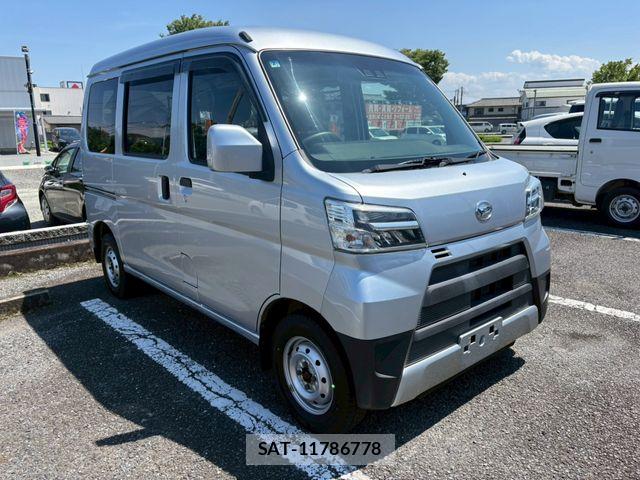 Daihatsu HIJET CARGO 2021-02 7979430-4
