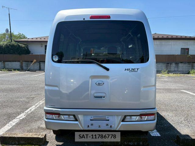 Daihatsu HIJET CARGO 2021-02 7979430-6