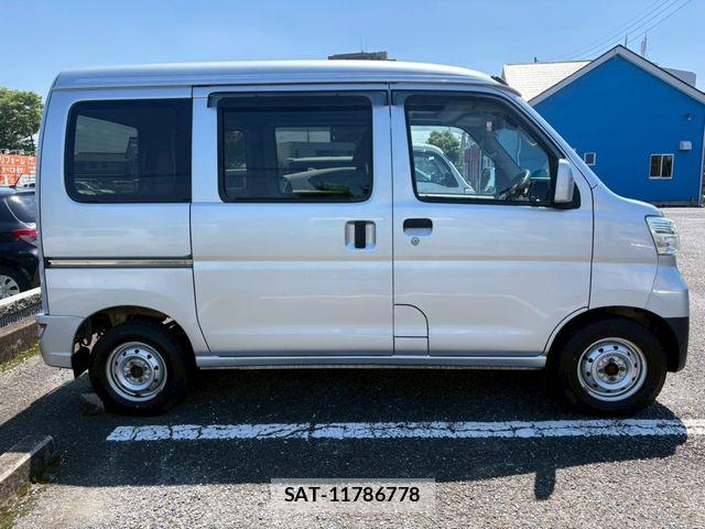 Daihatsu HIJET CARGO 2021-02 7979430-8