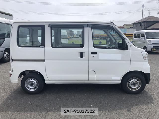 Daihatsu HIJET CARGO 2018-05 7979435-3