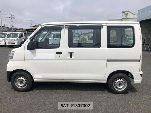 Daihatsu HIJET CARGO 2018-05 7979435-4