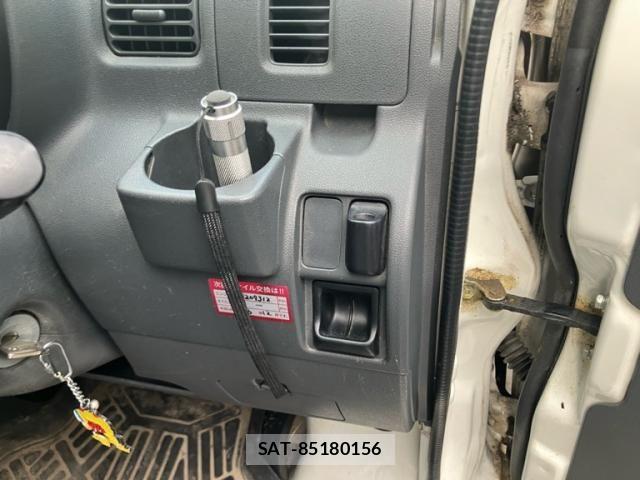 Daihatsu HIJET CARGO 2014-07 7979439-11