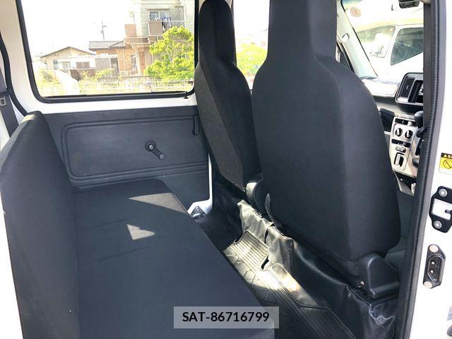 Daihatsu HIJET CARGO 2018-04 7979431-11