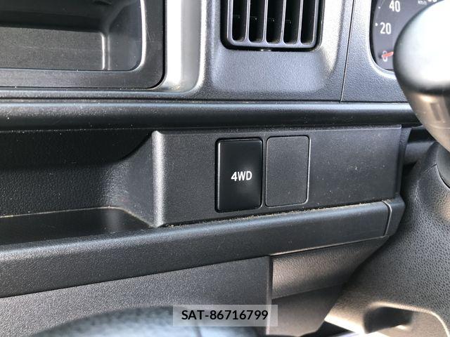 Daihatsu HIJET CARGO 2018-04 7979431-18