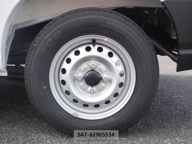 Daihatsu HIJET CARGO 2026-06 8035912-22