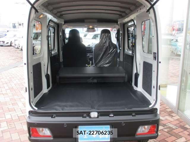 Daihatsu HIJET CARGO 2026-05 8035910-12