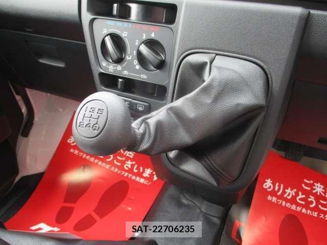 Daihatsu HIJET CARGO 2026-05 8035910-2
