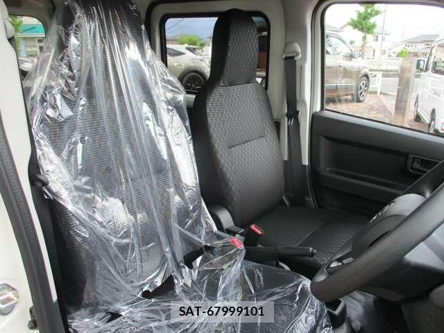 Daihatsu HIJET CARGO 2026-05 8035909-24