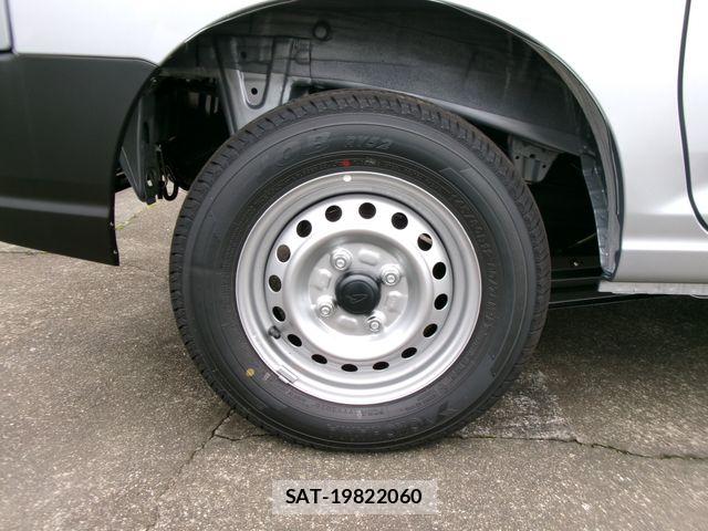Daihatsu HIJET CARGO 2026-06 8035913-11