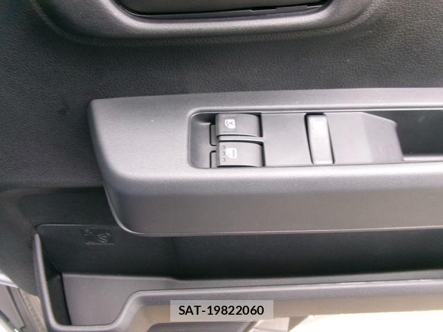 Daihatsu HIJET CARGO 2026-06 8035913-21