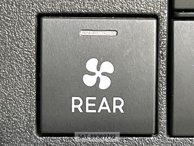Daihatsu HIJET CARGO 2023-02 8035916-5