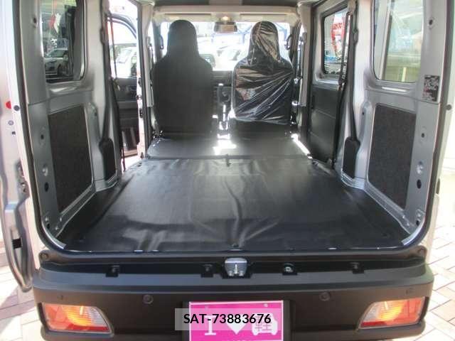 Daihatsu HIJET CARGO 2026-05 8035911-24