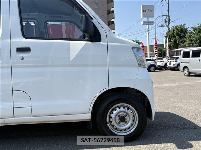 Daihatsu HIJET CARGO 2017-04 8073990-10