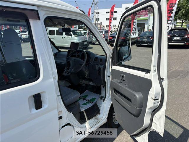 Daihatsu HIJET CARGO 2017-04 8073990-18
