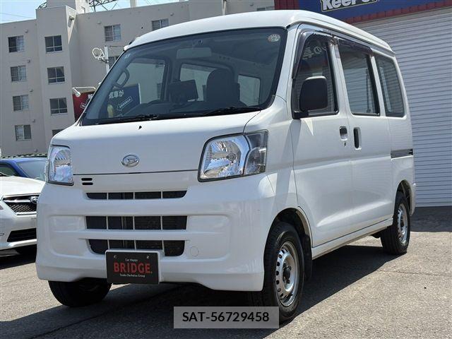 Daihatsu HIJET CARGO 2017-04 8073990-1
