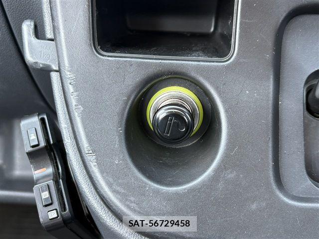 Daihatsu HIJET CARGO 2017-04 8073990-22