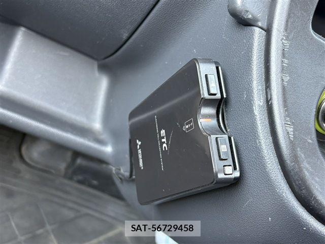 Daihatsu HIJET CARGO 2017-04 8073990-23