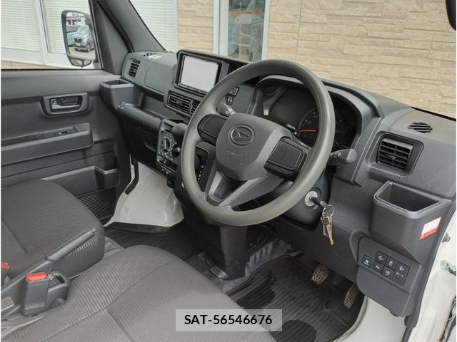 Daihatsu HIJET CARGO 2022-04 8099559-5