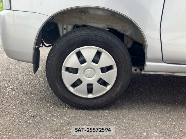 Daihatsu HIJET CARGO 2012-08 8099561-7