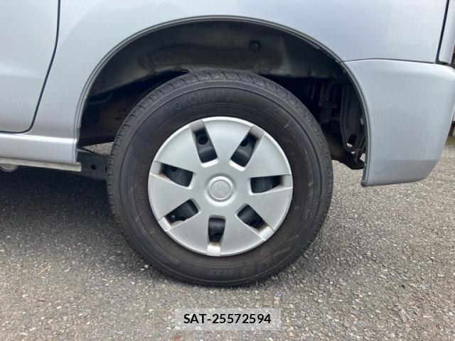 Daihatsu HIJET CARGO 2012-08 8099561-8