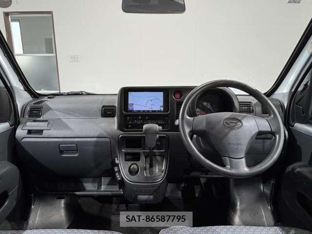Daihatsu HIJET CARGO 2016-09 8158550-9
