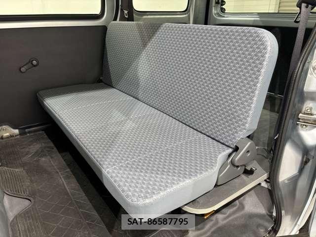 Daihatsu HIJET CARGO 2016-09 8158550-15