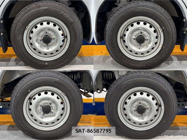Daihatsu HIJET CARGO 2016-09 8158550-24