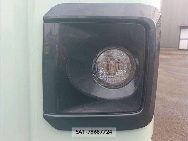 Daihatsu HIJET CARGO 2022-04 8207826-18