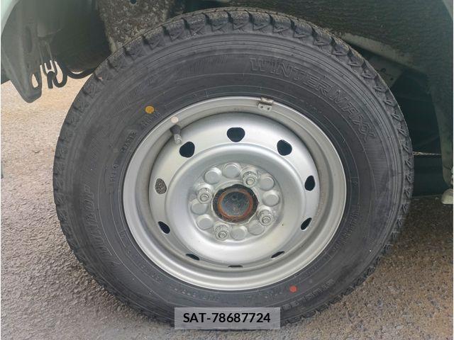Daihatsu HIJET CARGO 2022-04 8207826-23